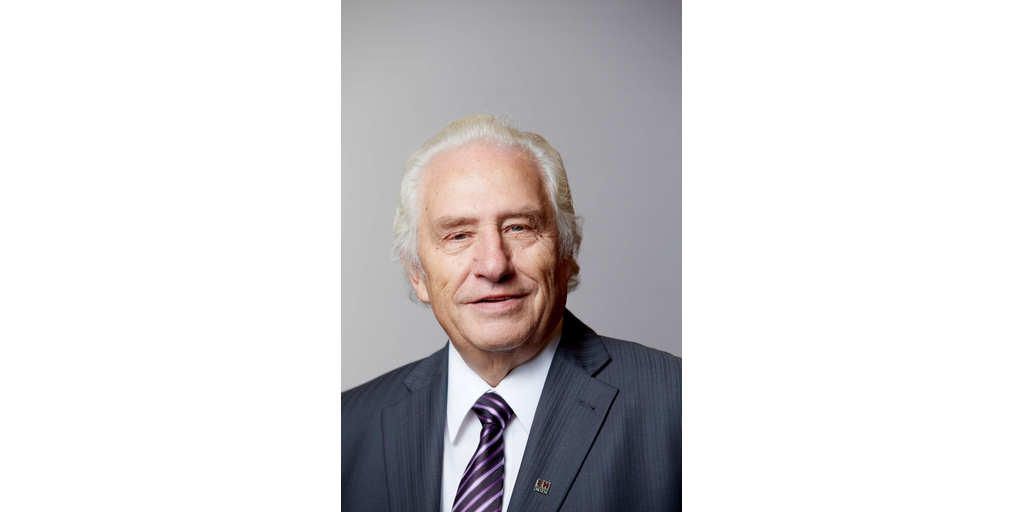 Klaus Riemenschneider (1943–2020) Klaus Riemenschneider (1943–2020)